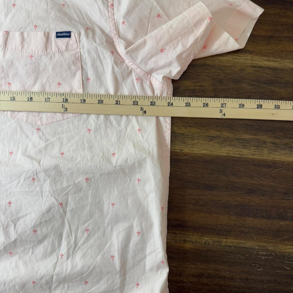 NWT Chubbies On Fridays We Wear Pink Beach Vacation Shirt XL Short Sleeve - Picture 5 of 6